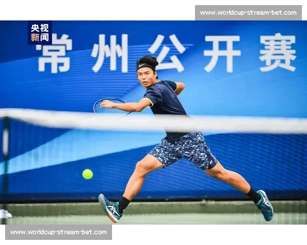 新星闪耀！年轻球员赛场展雄姿，未来羽坛格局将变！